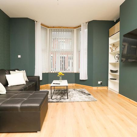 Anfield Luxe Retreat - Stylish Stay With Parking - Steps From Stadium - Short Drive To City Centre Liverpool Extérieur photo
