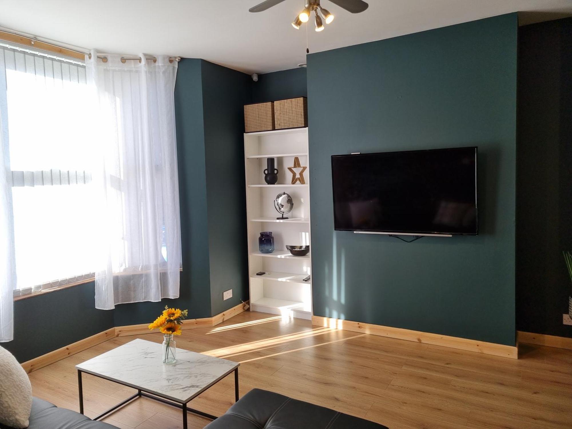 Anfield Luxe Retreat - Stylish Stay With Parking - Steps From Stadium - Short Drive To City Centre Liverpool Extérieur photo